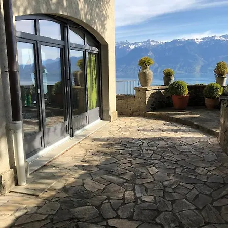 Panoramic In The Vineyard,stunning Views Of And Alps 게스트하우스 *